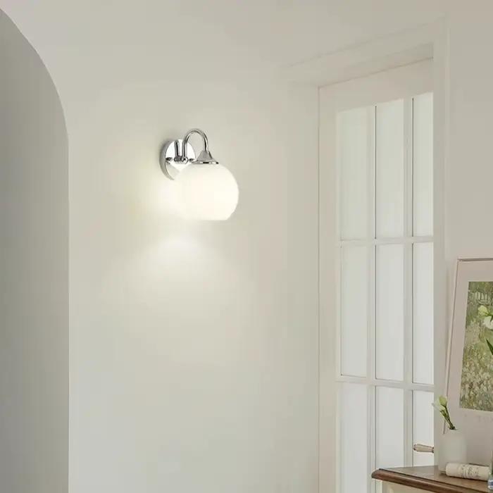 Moderne Simple Style doux applique corps en métal couleur chromée chambre décor applique lumière LED