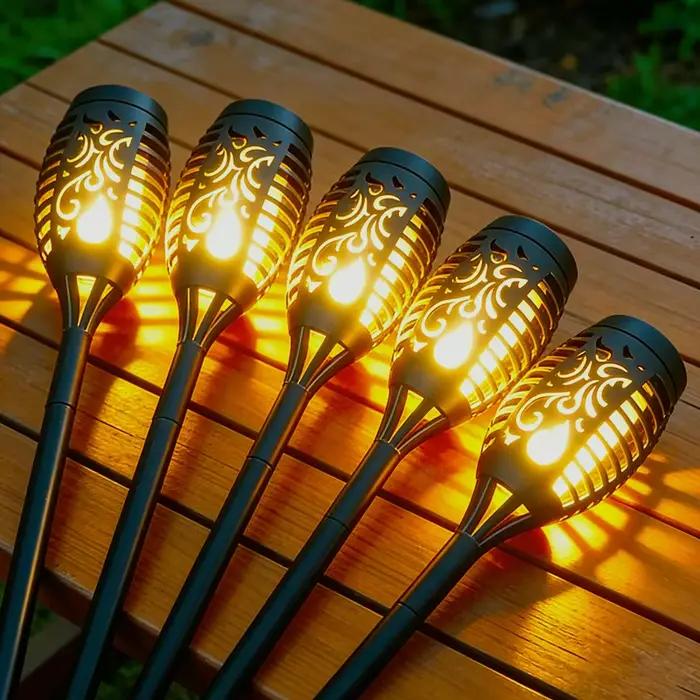 Lampe torche solaire à flamme vacillante, détection intelligente de la lumière, éclairage extérieur pour aménagement paysager, lumières décoratives pour jardins, patio, chemin, pelouse