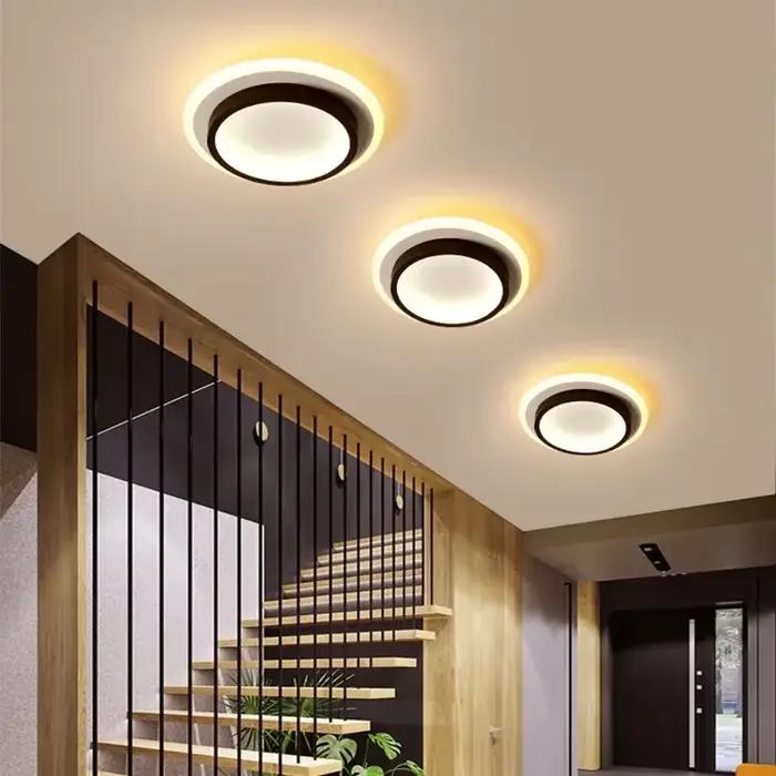 Plafonnier LED moderne pour allée