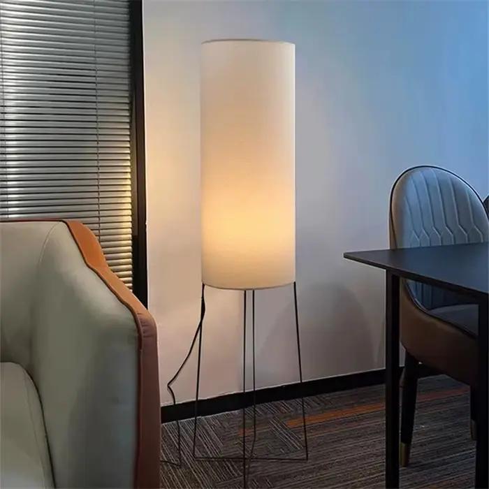 Lampe sur pied design LED Wabi Sabi en tissu pour salon