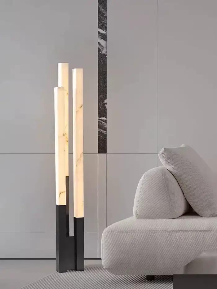 Lampe sur pied en acier inoxydable LED imitation marbre noir et or pour salon