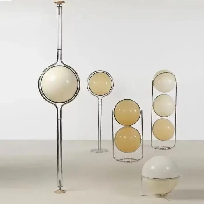 Lampe sur pied Nordic Garrault Delord Art Déco en Métal Chromé et Acrylique pour Salon et Décoration Intérieure Occasions Spéciales