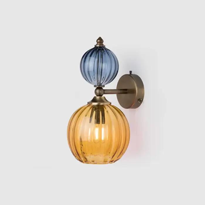 Appliques murales boule de verre vintage