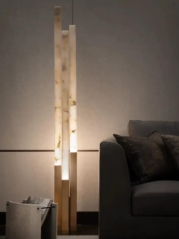 Lampe sur pied en acier inoxydable LED imitation marbre noir et or pour salon