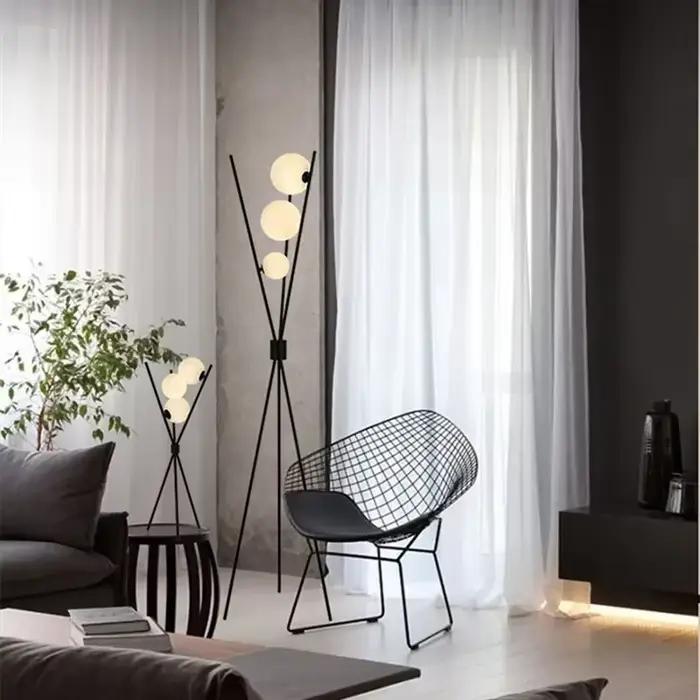 ArtSub-Lampadaire Nordique Noir avec Trépied