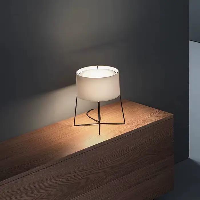 Lampe sur pied design LED Wabi Sabi en tissu pour salon