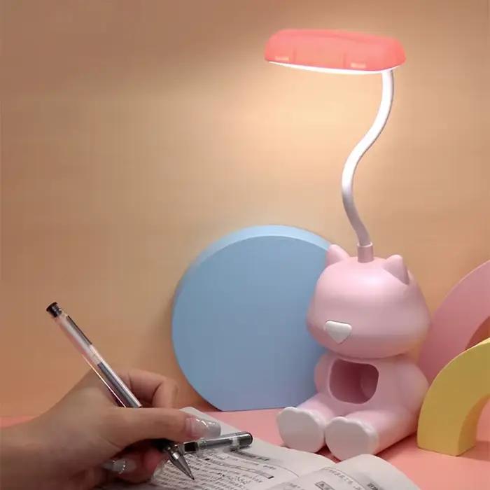 Lampe de bureau en forme de chat mignon et créative avec support pour téléphone flux lumineux pour chambre d'étudiant enfants occaions spéciales