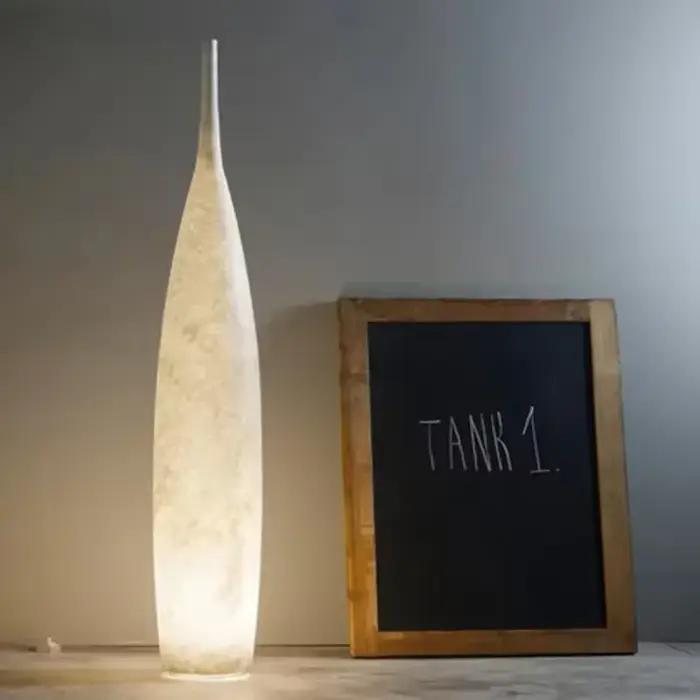 Lampadaire minimaliste nordique pour salon chambre chevet canapé Vase en résine lampe d'ambiance moderne créatif
