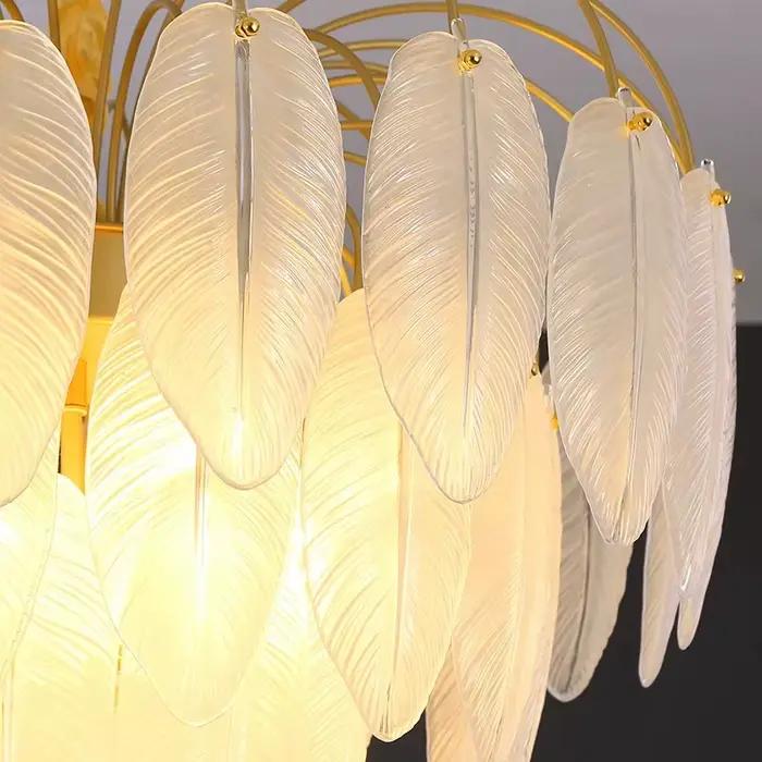 Plafonnier LED en verre au design moderne