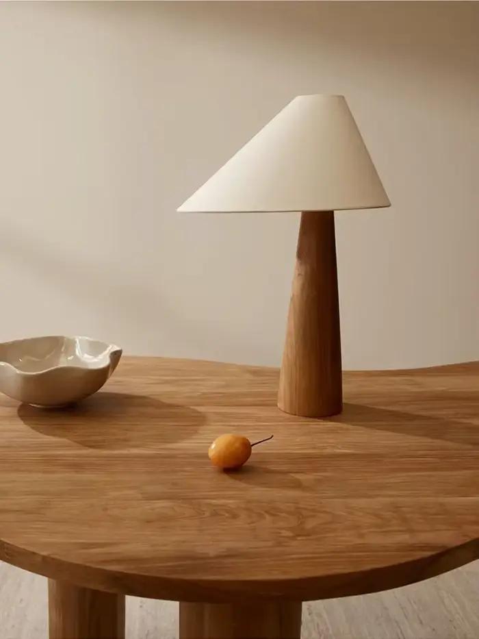 Lampadaire conique en bois massif Wabi Sabi