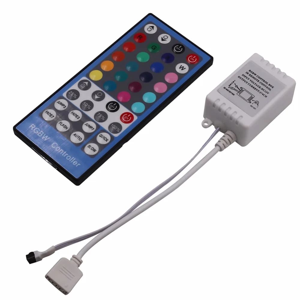 Contrôleur de LED RGBW avec la canalisation d'entrée DC12-24V à distance de 40key IR * sortie de can