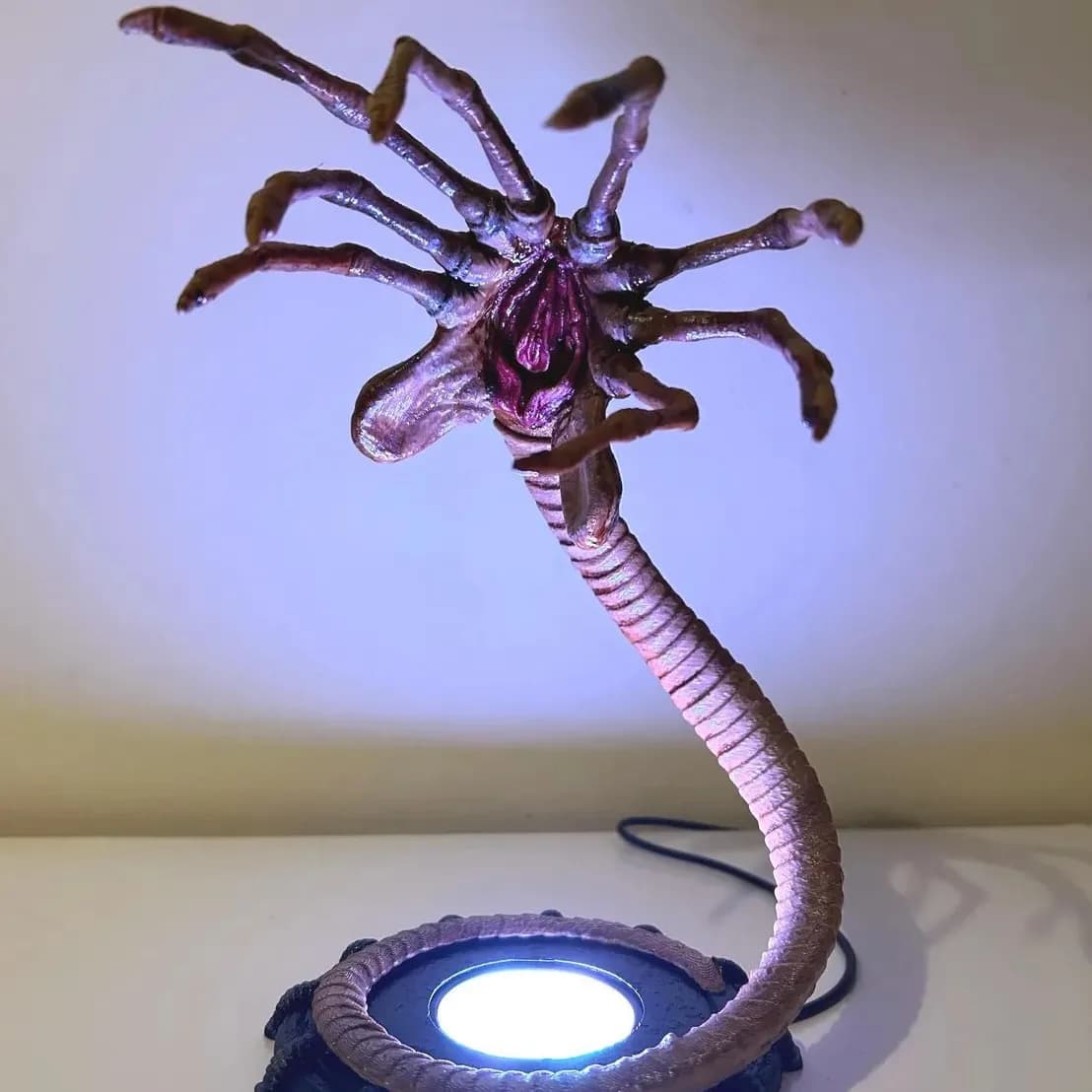 Lampe Alien Facehugger, veilleuse, décoration de citrouille d'Halloween clignotante avec lumières LE