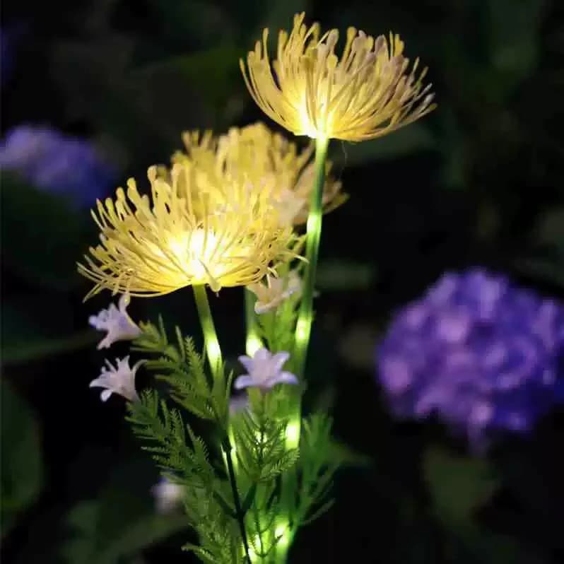 Lampes solaires en forme de fleurs, idéales pour la décoration extérieure de mariages, cours, pelous