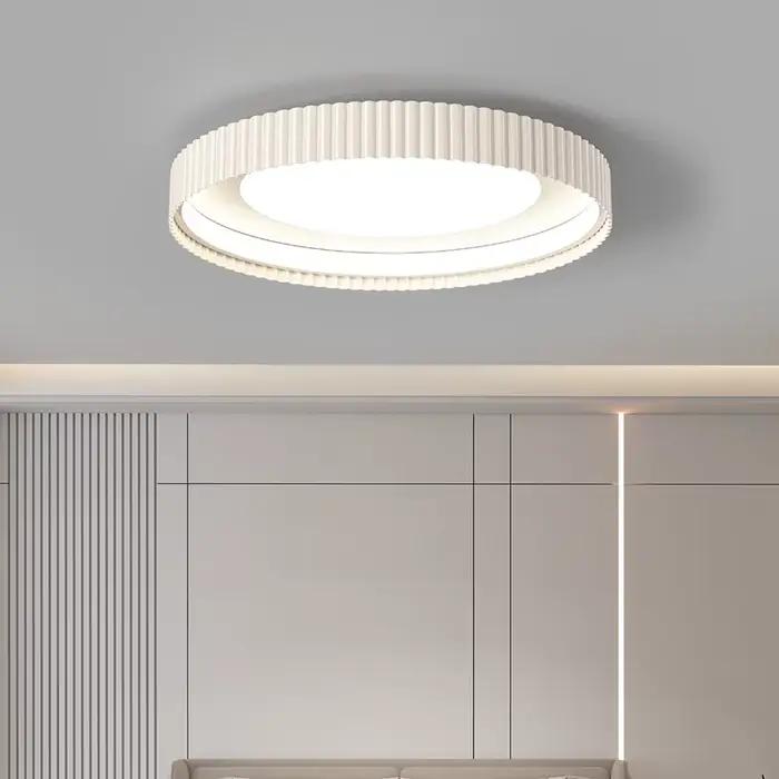 Plafonnier LED au design nordique moderne
