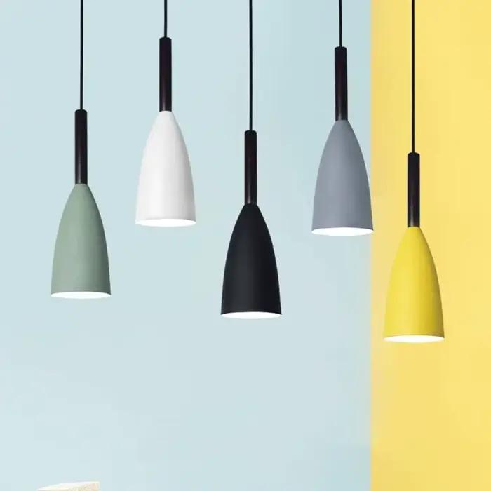 Luminaire suspendu moderne lampe rustique industrielle vintage à installer facilement pour éclairer intérieurs et espaces de vie