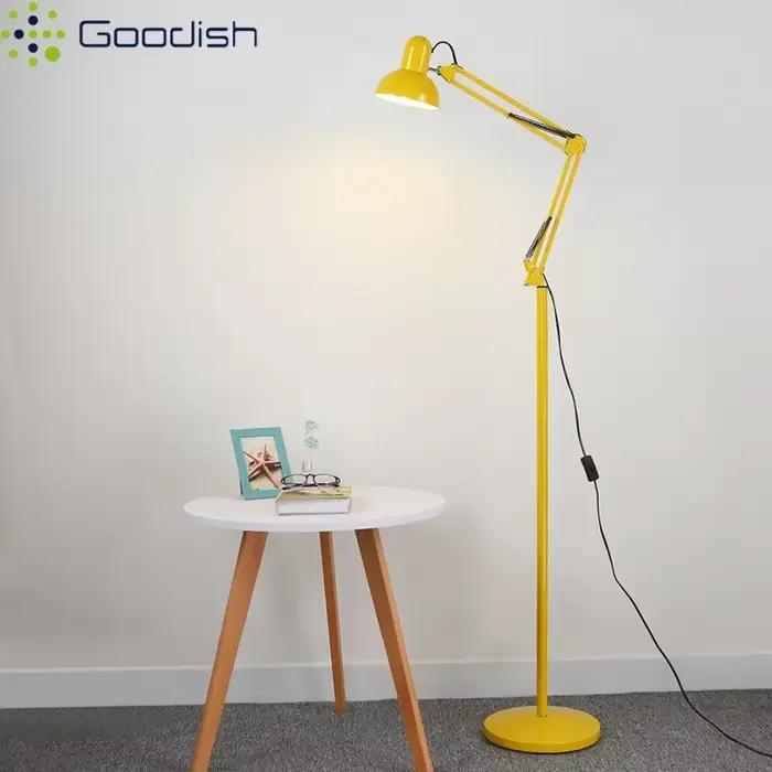 Lampadaire LED sur pied de style médiéval