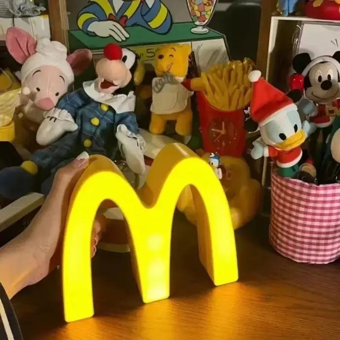Lampe de nuit créative LED en forme de dessin animé, décoration de bureau, lampe de chevet mignonne pour chambre à coucher, lampe de table rechargeable M/W Hamburger pour enfants