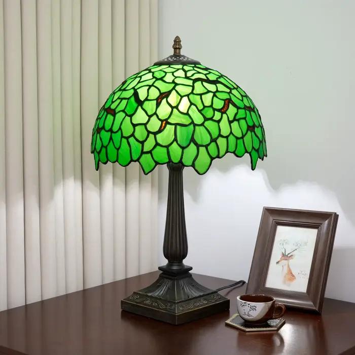 Lampe de table style Tiffany, lampe de bureau vintage en verre teinté, lumière de lecture de chevet vert glycine, décoration pour chambre, salon, maison, bureau