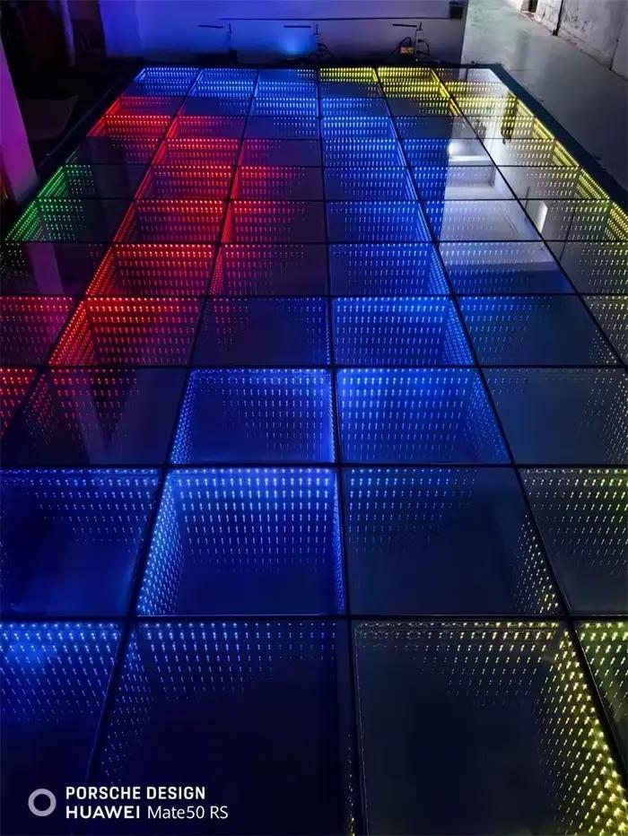 Piste de danse magnétique à LED