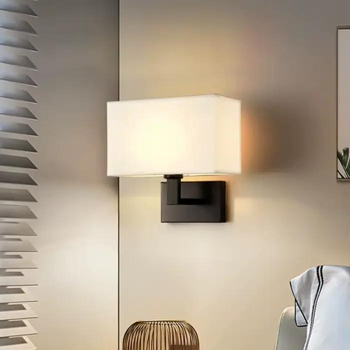 Applique murale de chevet d'hôtel moderne minimaliste lampe de lecture avec abat-jour en tissu peint pour chambre à coucher salon entrée et bureau