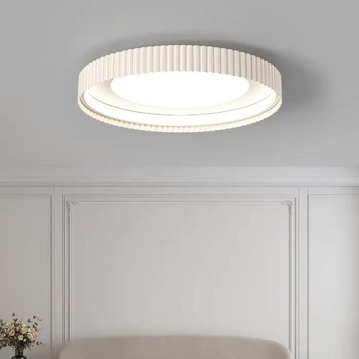 Plafonnier LED au design nordique moderne