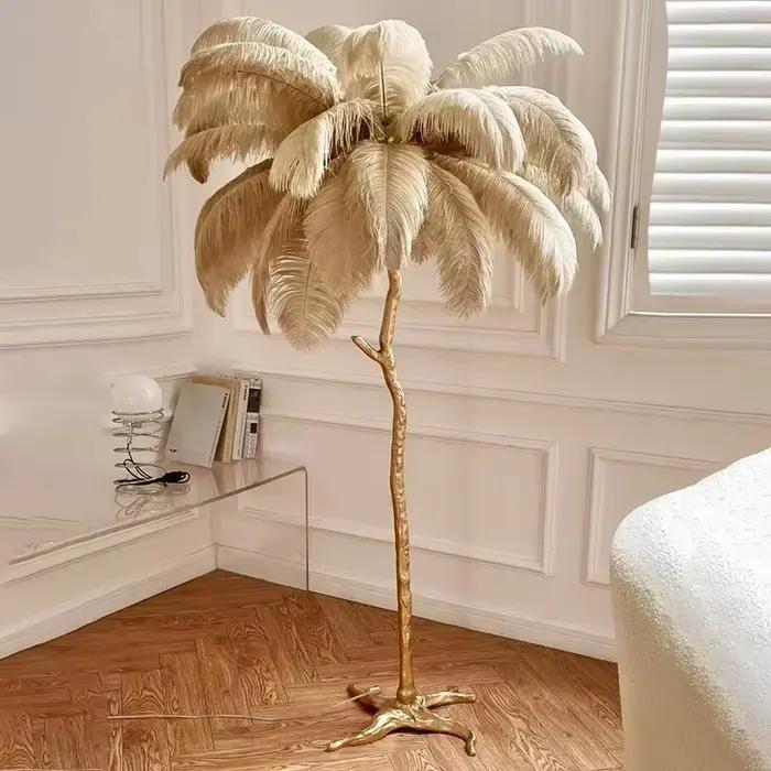 Lampadaire nordique en plumes d'autruche modernes pour salon romantique et élégant chambre à coucher entrée éclairage doux et enveloppant design artisanal tricoté à la main