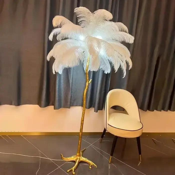 Lampadaire nordique en plumes d'autruche modernes pour salon romantique et élégant chambre à coucher entrée éclairage doux et enveloppant design artisanal tricoté à la main