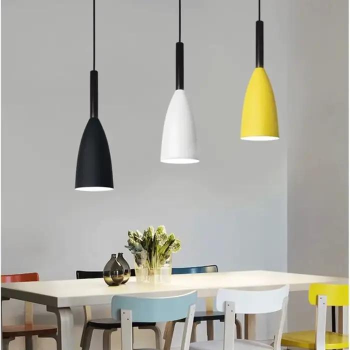 Luminaire suspendu moderne lampe rustique industrielle vintage à installer facilement pour éclairer intérieurs et espaces de vie