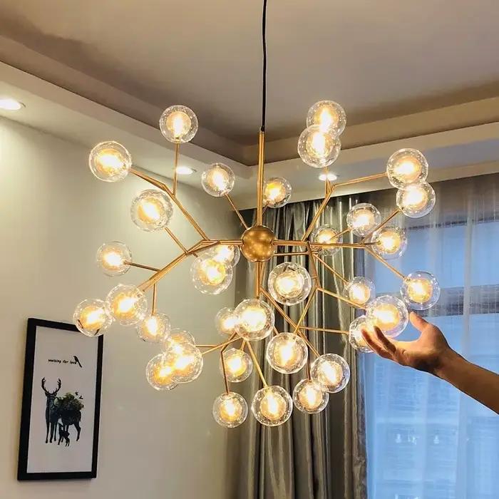 Plafonnier LED Suspendu en Forme de Branches d'Arbre, Design Moderne et Élégant, Composé de Boules de Verre
