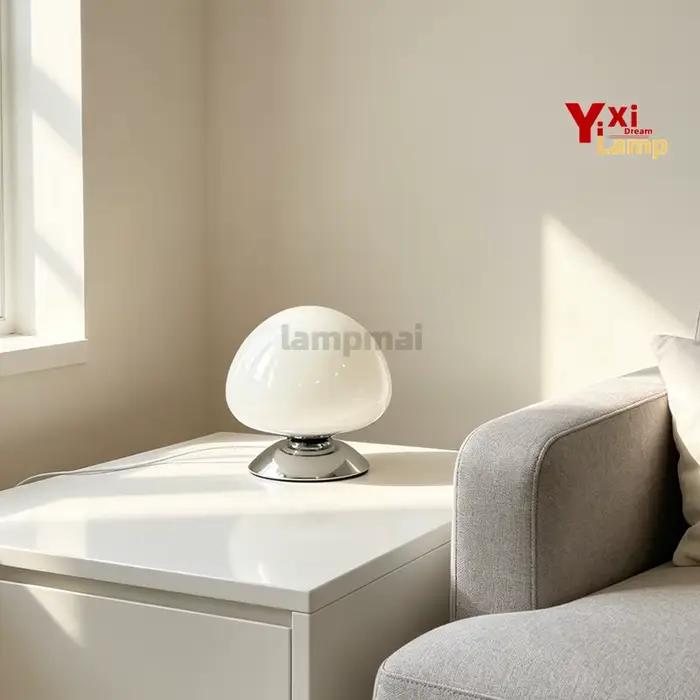 Lampe en verre de Murano en forme de champignon, lampe de chevet moderne du milieu du siècle, à intensité variable, lumière décorative pour chambre à coucher, dortoir et salon