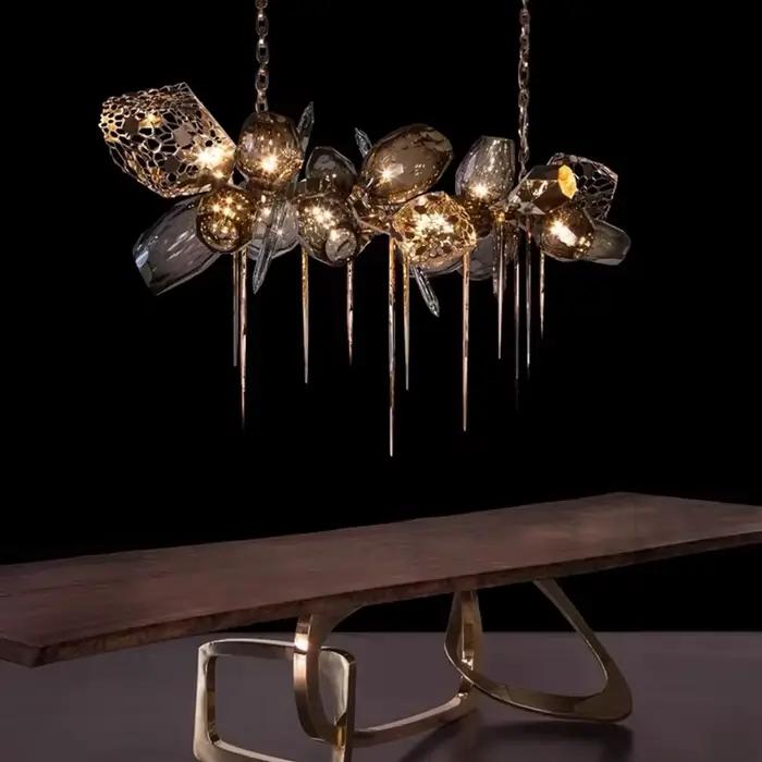 Lustre suspendu en cristal au design artistique, design italien moderne, idéal pour un salon