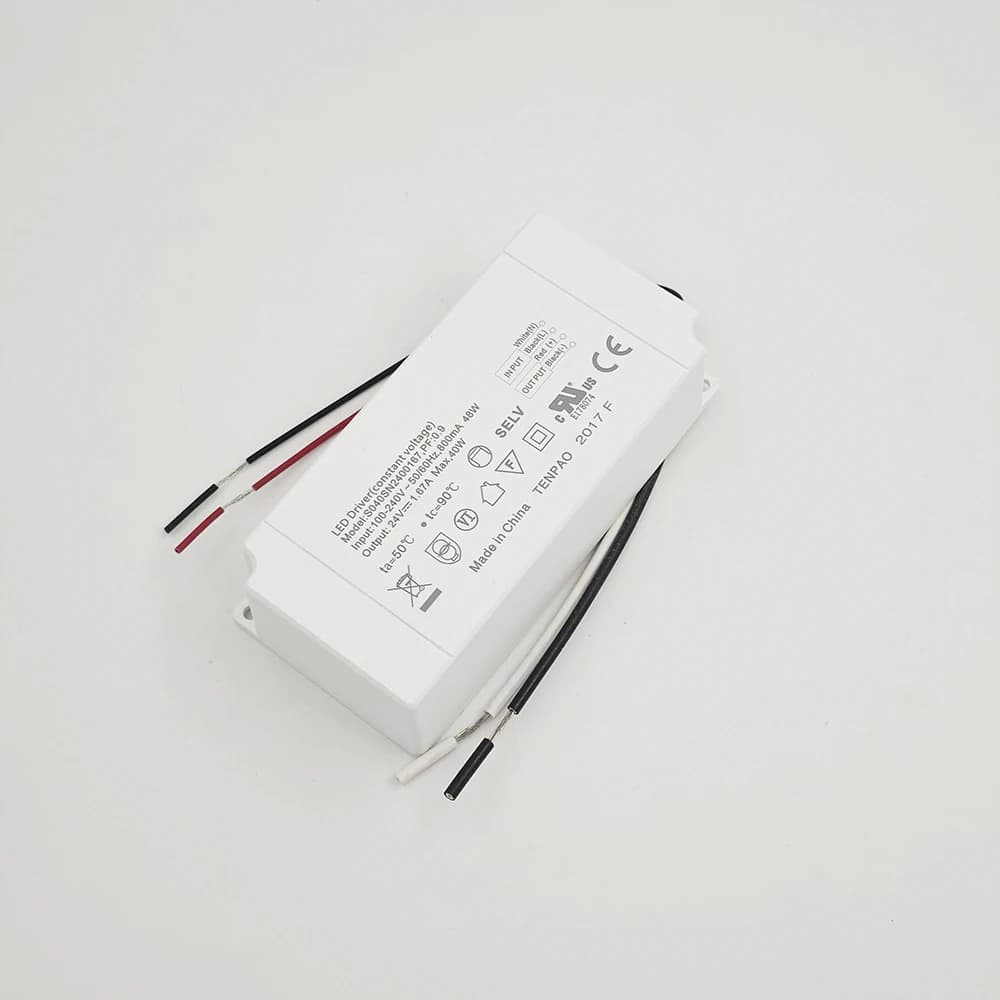 Pilote LED de Zurich, S040SN2400167, Entrée 100-240V, 800mA, 48W, Sortie 24V, 1,67A Max,40W