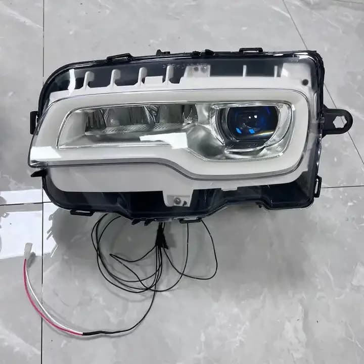 Pièces automobiles, phares LED pour voiture, applicables à la modification et à la mise à niveau pou